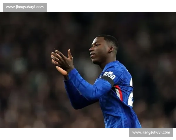 罗马诺确认！切尔西新星吉乌租借桑德兰 无买断条款 + 冲击英冠升级